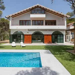 https://villa-aigua-gelida.catalonia-hotels.com